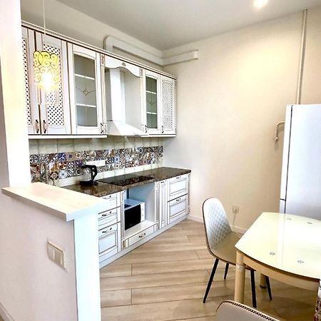 Проспект Пушкина 5, Днепр, Pushkin Avenue 5, Dnipro Ντνιπροπετρόφσκ Εξωτερικό φωτογραφία